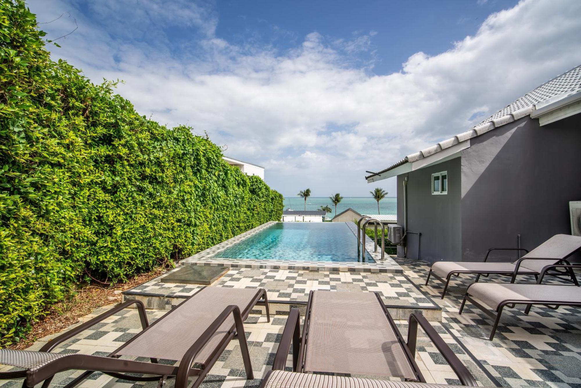 Mona Seaview Pool Villa Beach Front Aoyon Beach 반 아오 마크함 객실 사진