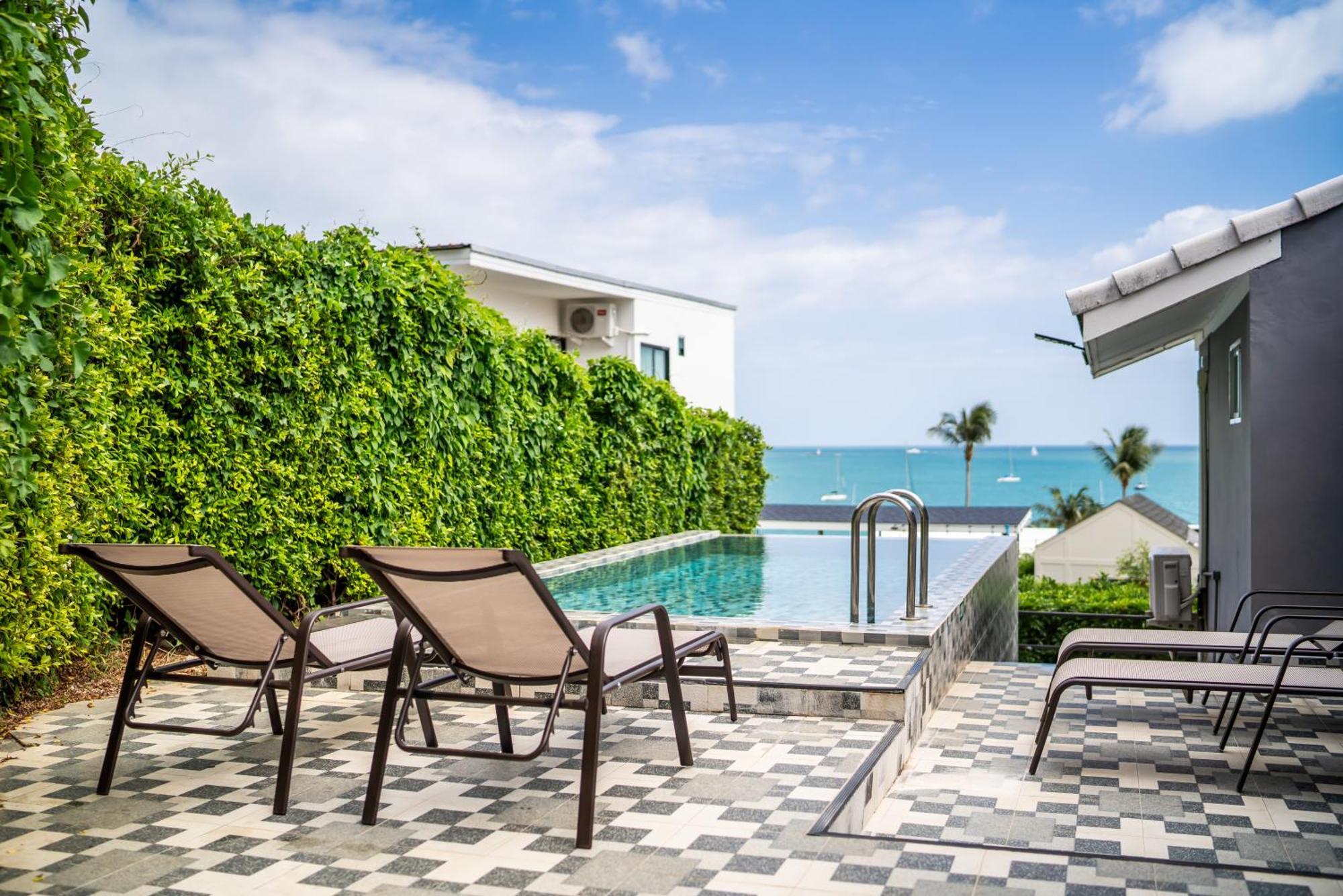 Mona Seaview Pool Villa Beach Front Aoyon Beach 반 아오 마크함 객실 사진