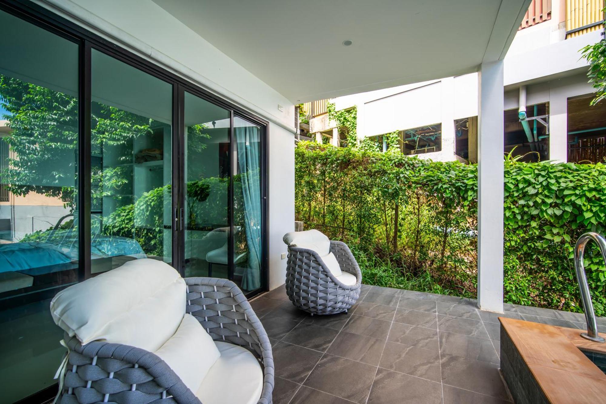 Mona Seaview Pool Villa Beach Front Aoyon Beach 반 아오 마크함 객실 사진